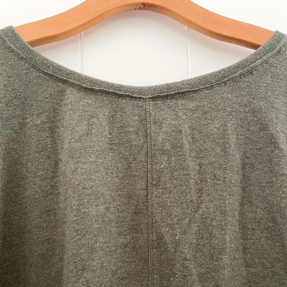 Green Long Sleeve Top - Picture 3 of 5